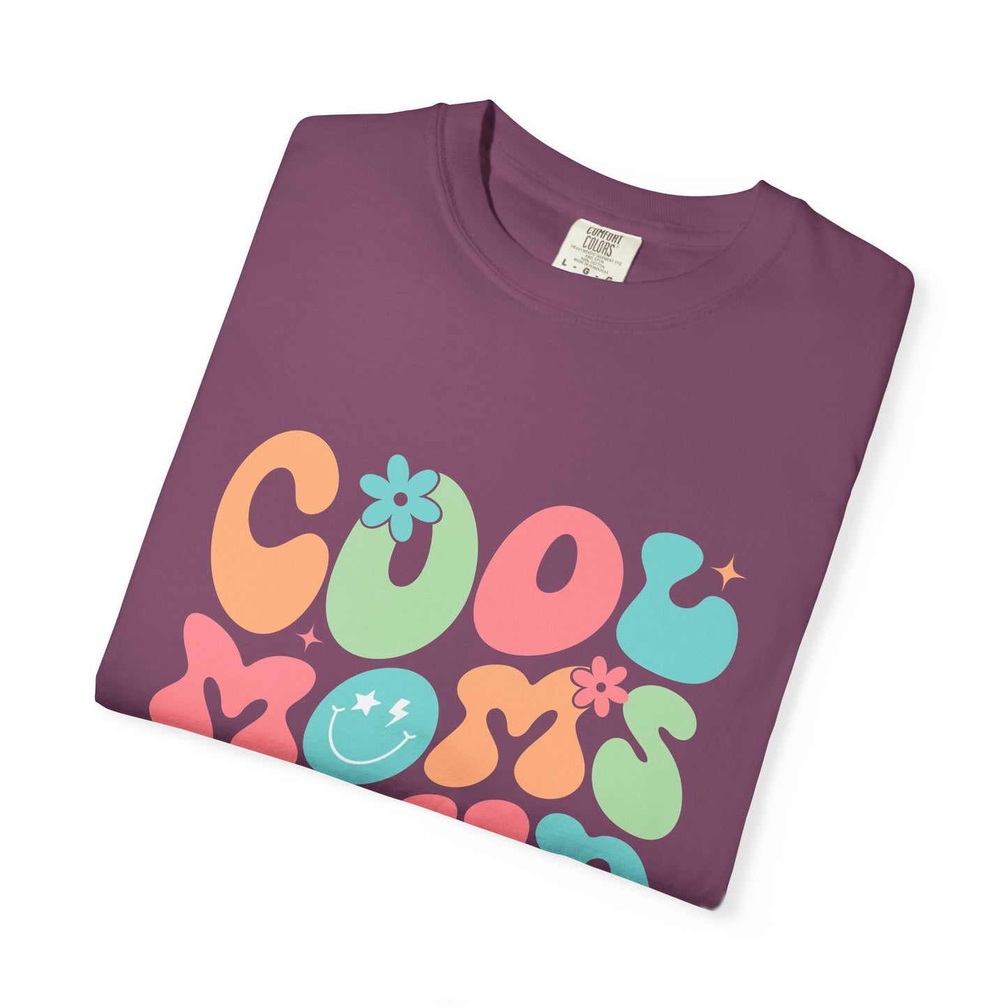 Cool Mom Club T-Shirt — Retro Floral Graphic Tee for Moms