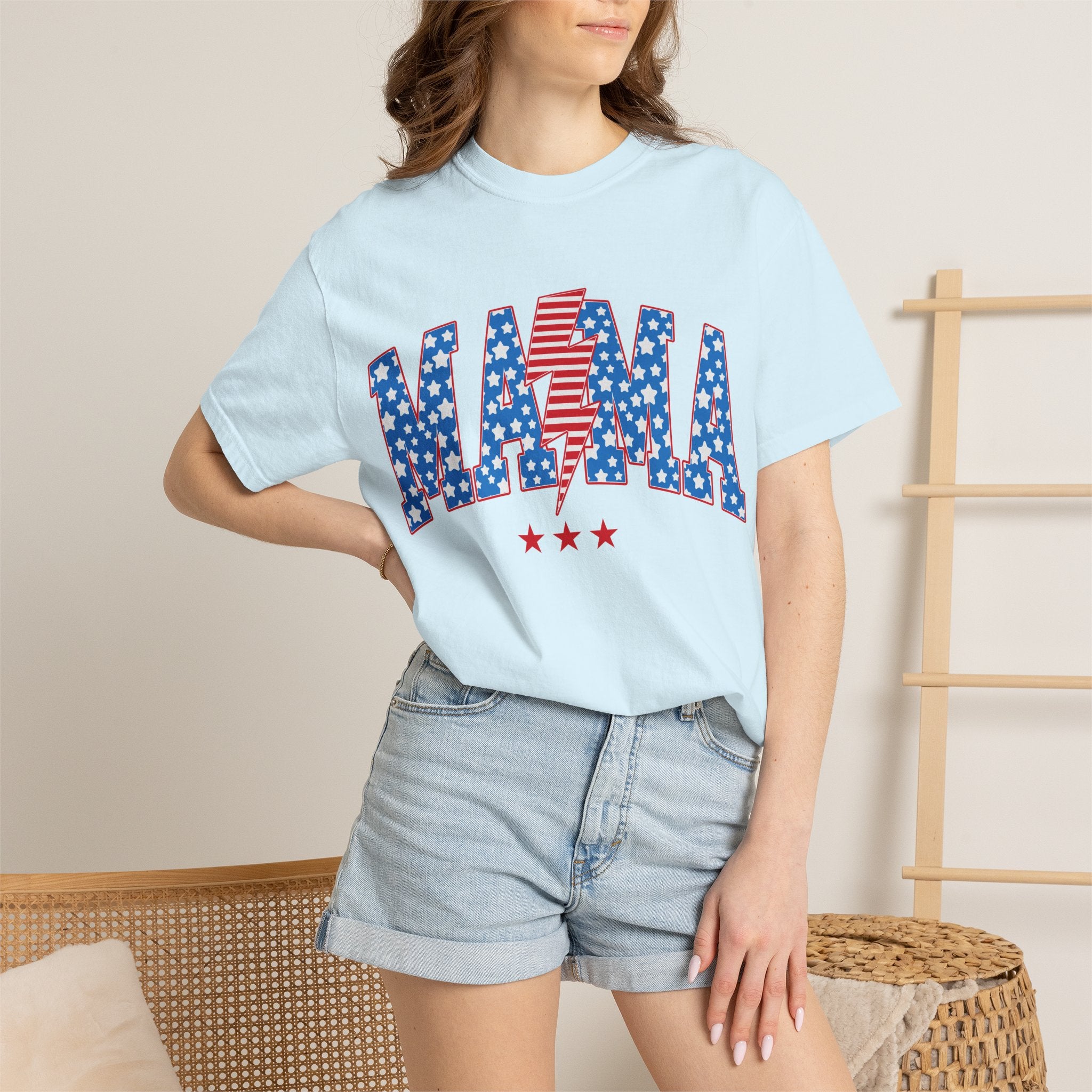 USA 'MAMA' Lightning Bolt T-Shirt — Patriotic Mother's Day Tee