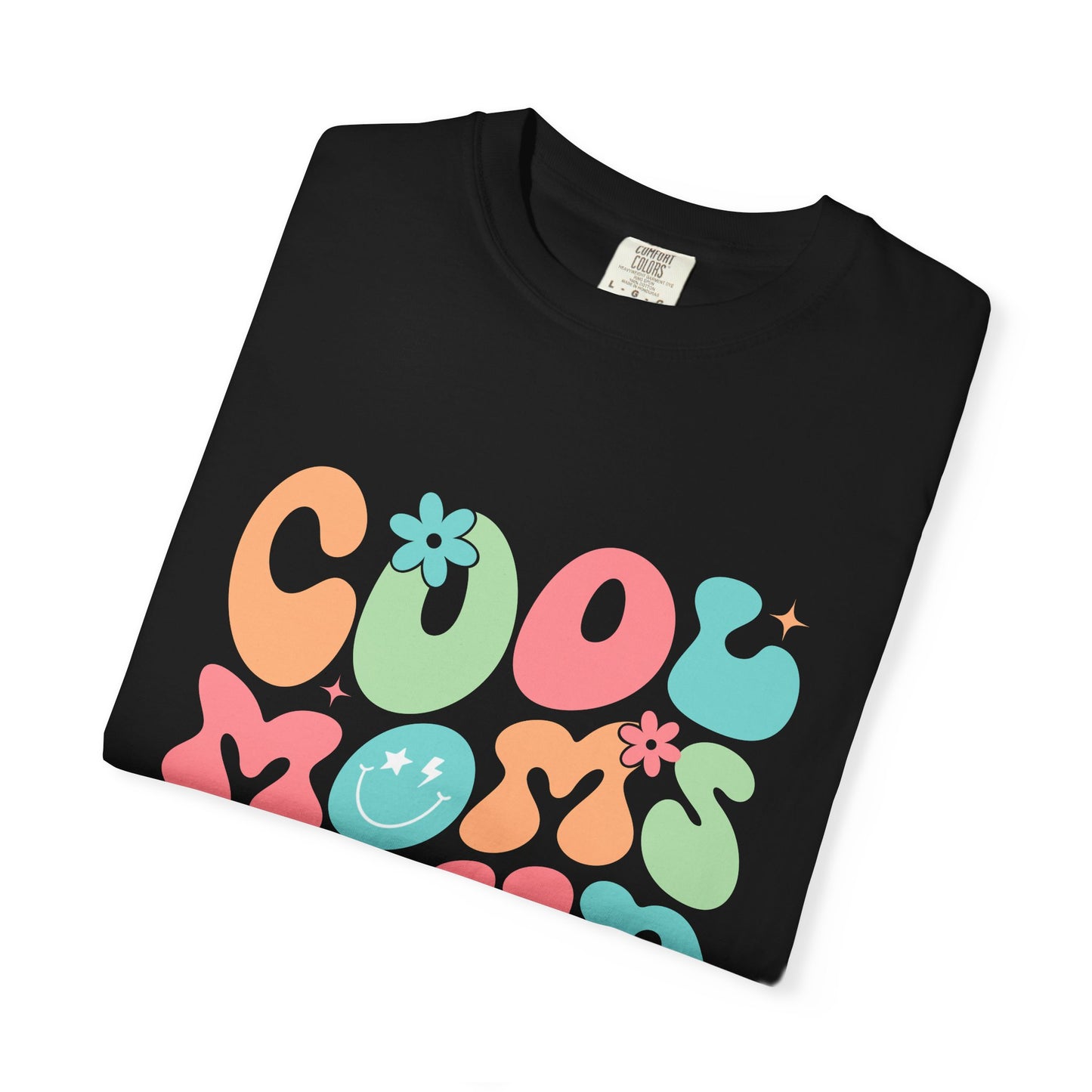 Cool Mom Club T-Shirt — Retro Floral Graphic Tee for Moms