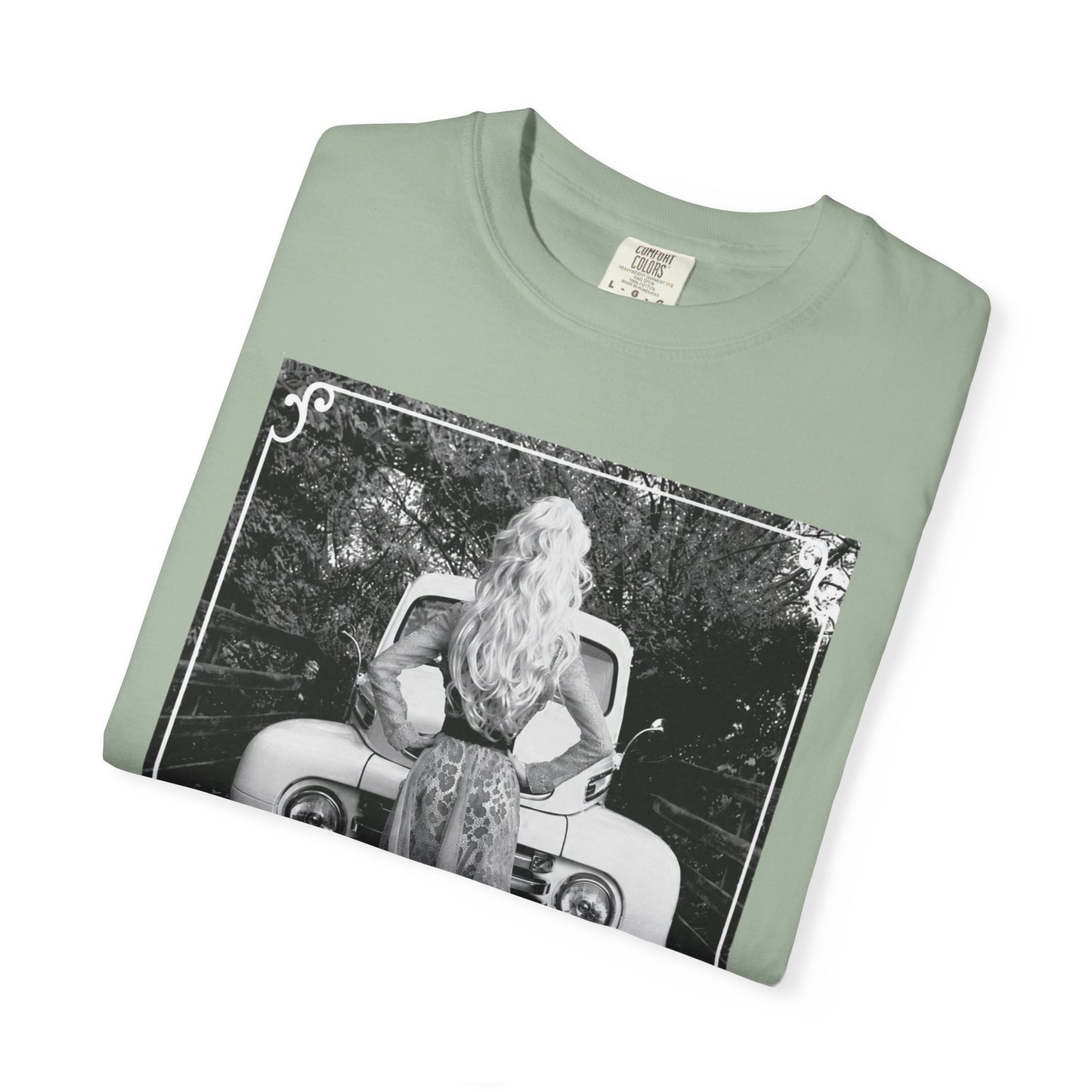 Vintage Glam Tee — 'Dancing in Heels' Photo Graphic T-Shirt