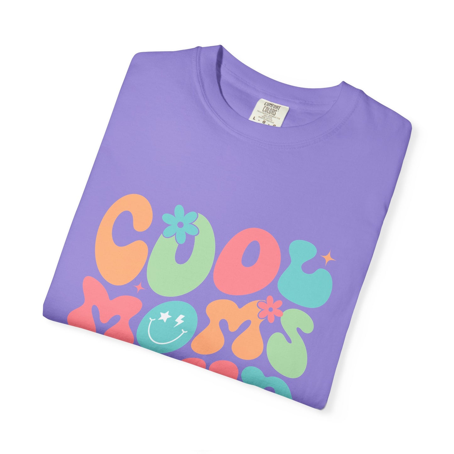 Cool Mom Club T-Shirt — Retro Floral Graphic Tee for Moms