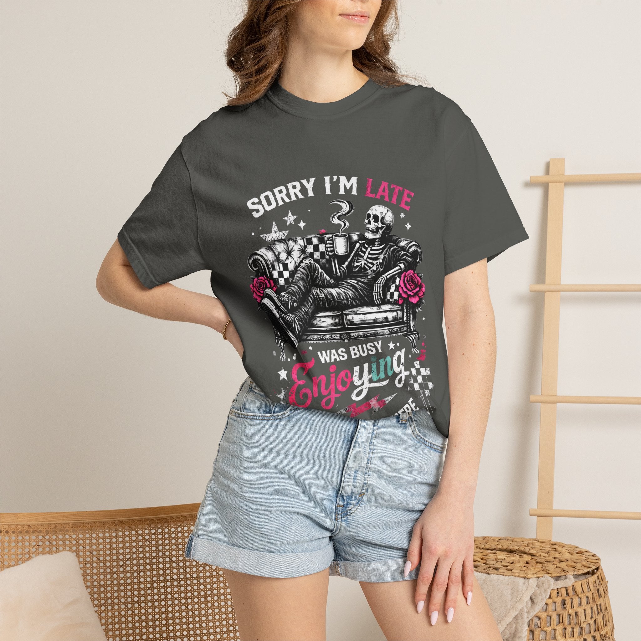 Skull & Roses 'Sorry I'm Late' T-Shirt