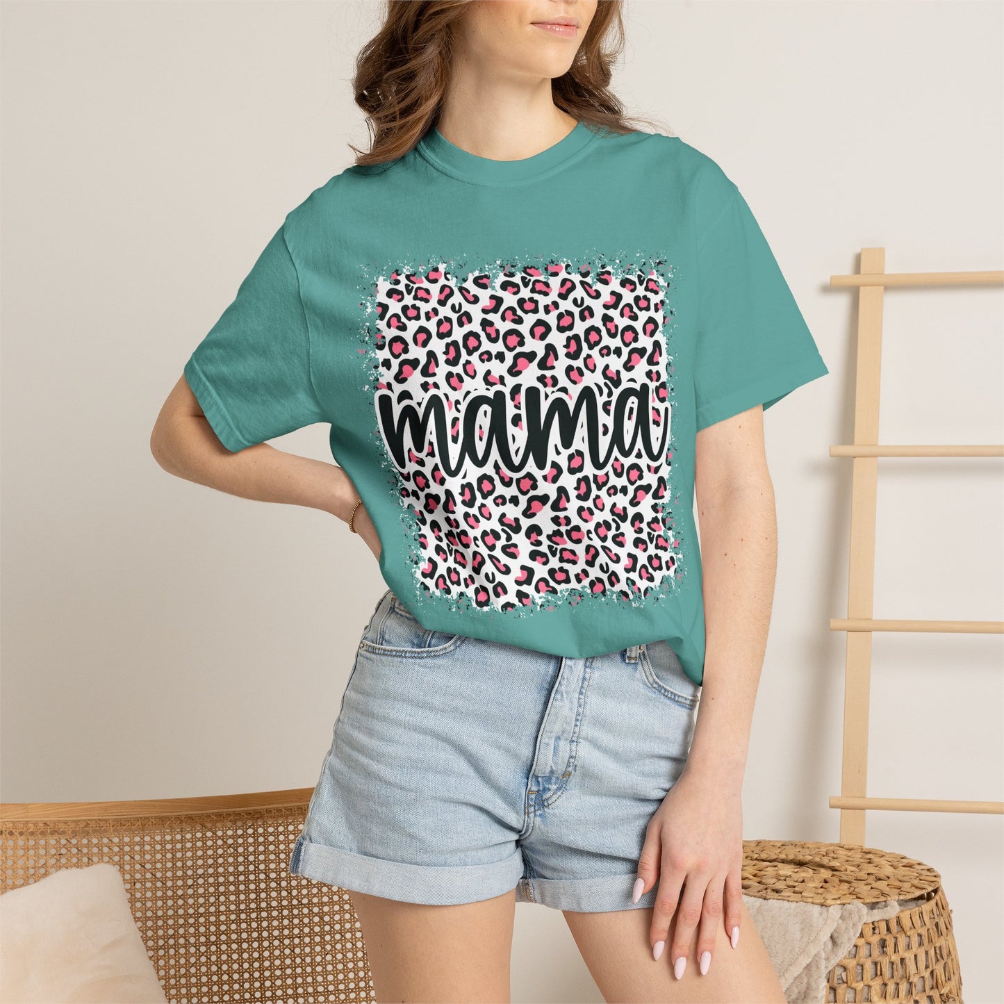 Mama Leopard Print T-Shirt – Floral Pink Cheetah Graphic Tee for Moms